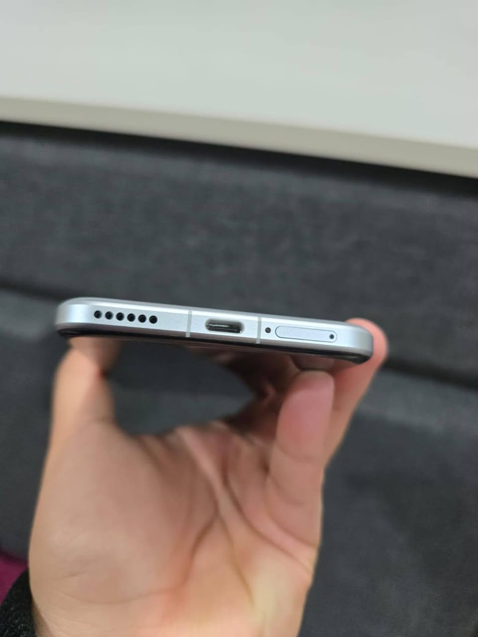 سلام عليكم ورحمه الله
هونر ماجك 7 برو ذاكره 512 
لون رصاصي او ضوه القمر غراضه كامله 
نضافه 100 /100 لا خدش ولا شخط ابد 
مكفول من كلشي كارتون وشاحنه 100 واط وكفر
للبيع السعر 850 وبي مجال بسيط 
مكاني بغداد كرخ ***********
