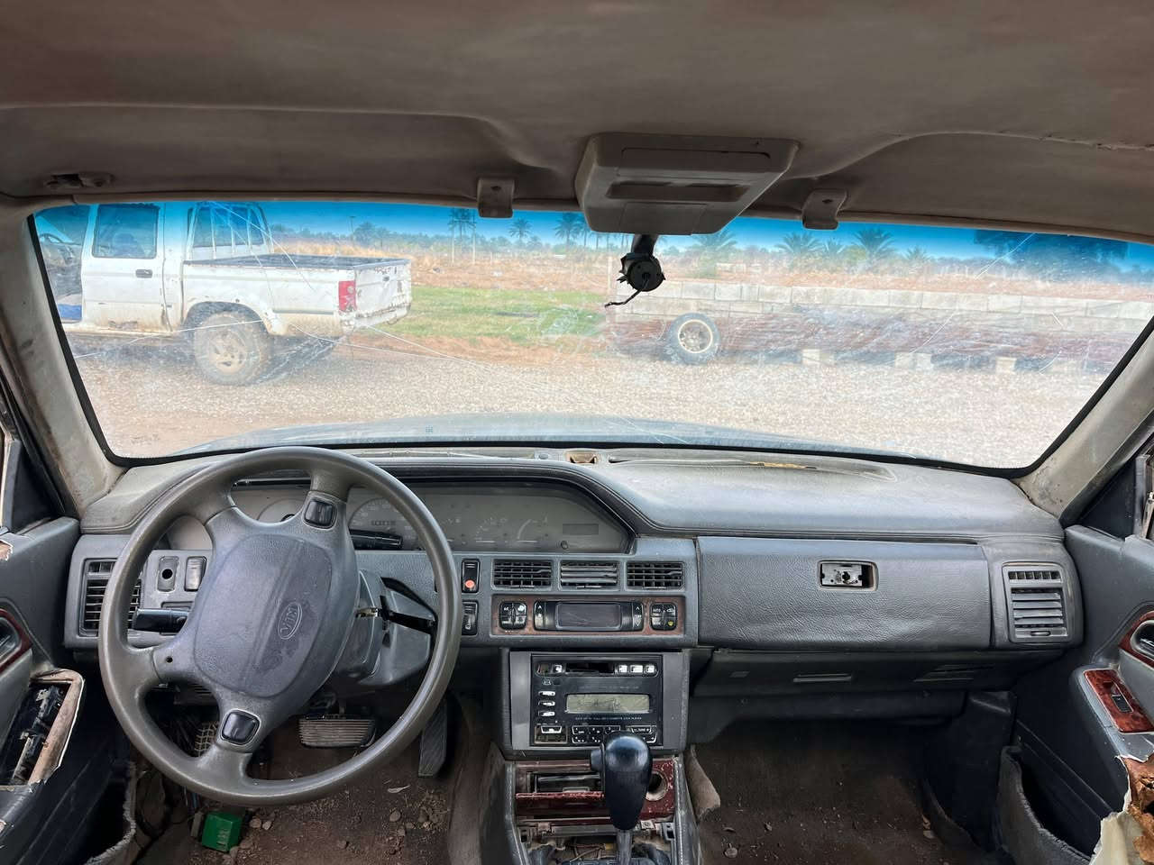 السلام عليكم للبيع بونتيشا ما تشتغل تريد اير فلو فقط تخم تاير جديد صدر نص عمر محرك وكَير خير من الله السعر 8وراق وبيها مجال للاستفسار ***********
