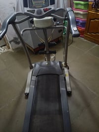 غراض للبيع جهاز رياضه وغساله جهاز 125 والغساله 150 وشاشه حم 32 السعر 5...