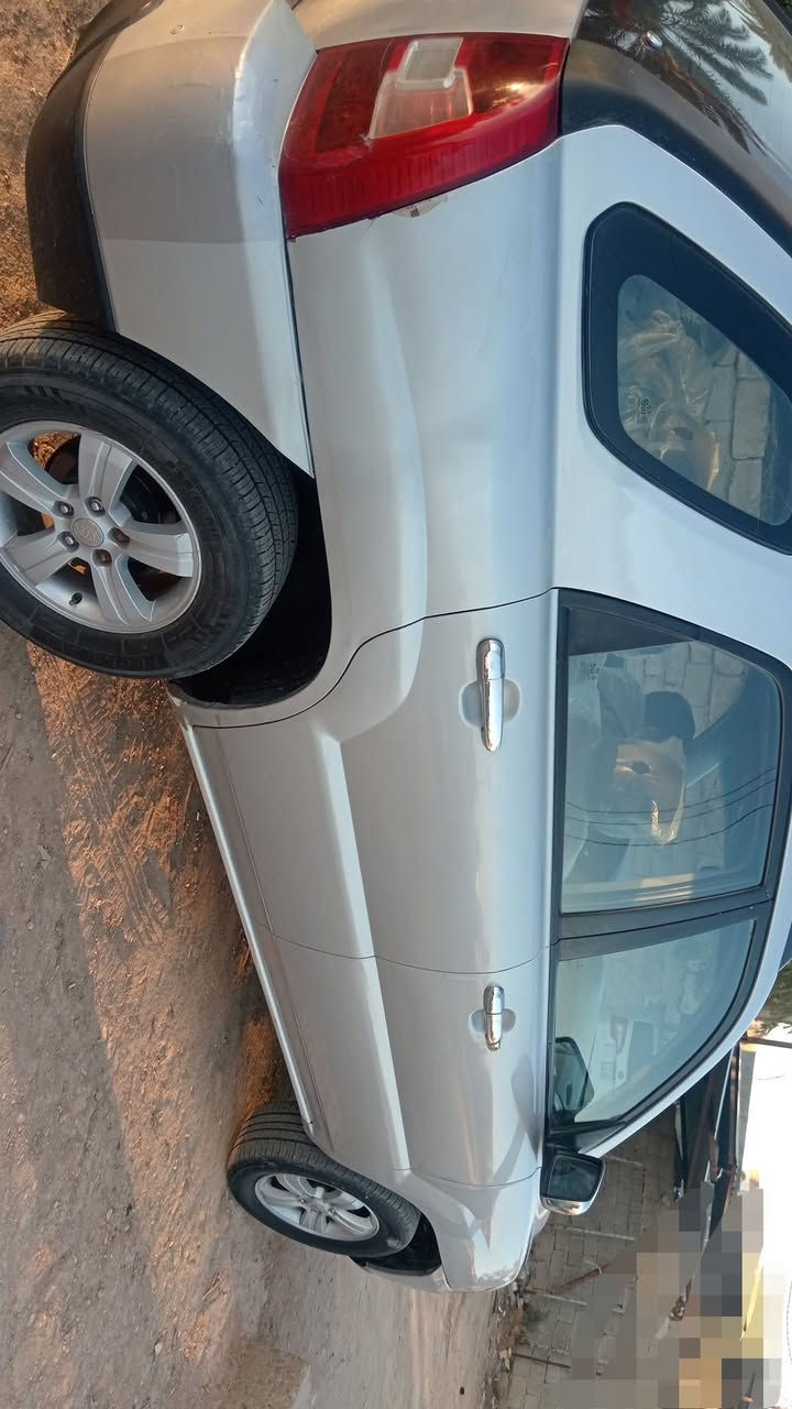 سبورتج ٩ بغداد دولي بسمي هزه ما ساقطه مكينه ٢٠٠٠ دوش فتحه حساس خلفي صبغ الجاملغ  الخلفي واضح بالصوره اني ما فاحصه   تشوف بعينك وتفحص واني حاضر حداديه جيده تبريد شغال نضام ABS دسك امامي خلفي السعر ١١٥ بي مجال مكان السياره كربلاء ***********
