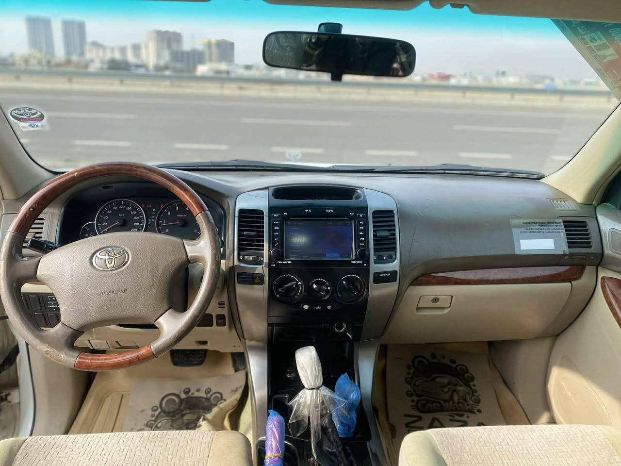 تــوێتا پرادۆ 2006‌🗳🏷
فوڵ مواسەفاتە بەس سلایت نیە
ســــبوغو تحدیلی نیە دەعامیەکانیش ســبوغی نیە
260 هەزار ڕۆشتیە
سەنەوی تا 2031 مانگی شە نویێە
جوار تایەو ویلی نویێ لە ژێرە تەقەو ڕەقە بەشەرتە
***********
بۆ نرخ کۆمێنت بکە🏷

ئـەگەر سەیارەکەت دەفرۆشیت نامە بنێرە با بلاوی کەینەوە لۆت
