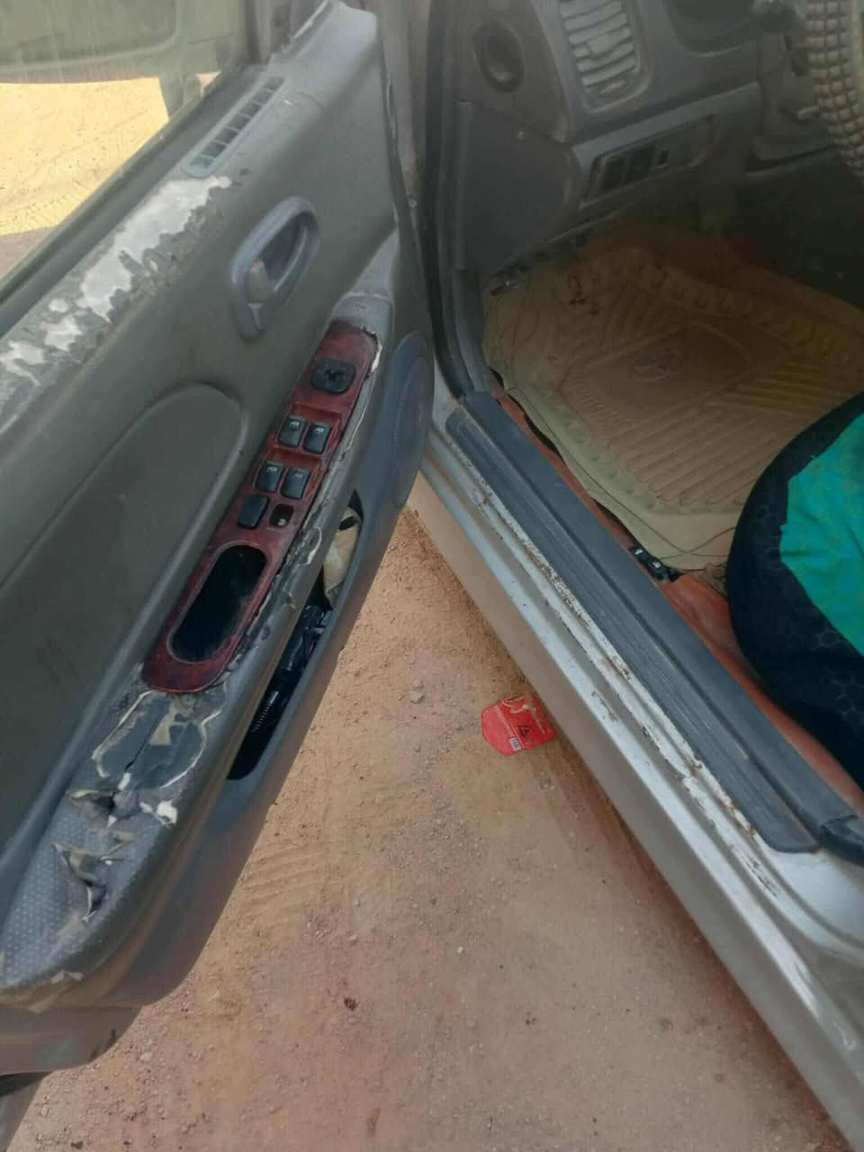 سوناتا وفود للبيع بدون مالك مكينة تبخر كير نظيف بدي جديد بدون صبغ بلاد شركة بيها معاملة كاملة بس قرص مابيها دخول طريبيل ومسجلة يدوي رقم ألماني تفيد الفقير يجفت ويشتغل على باب الله سعر ١٥٠٠  متواجد ***********
