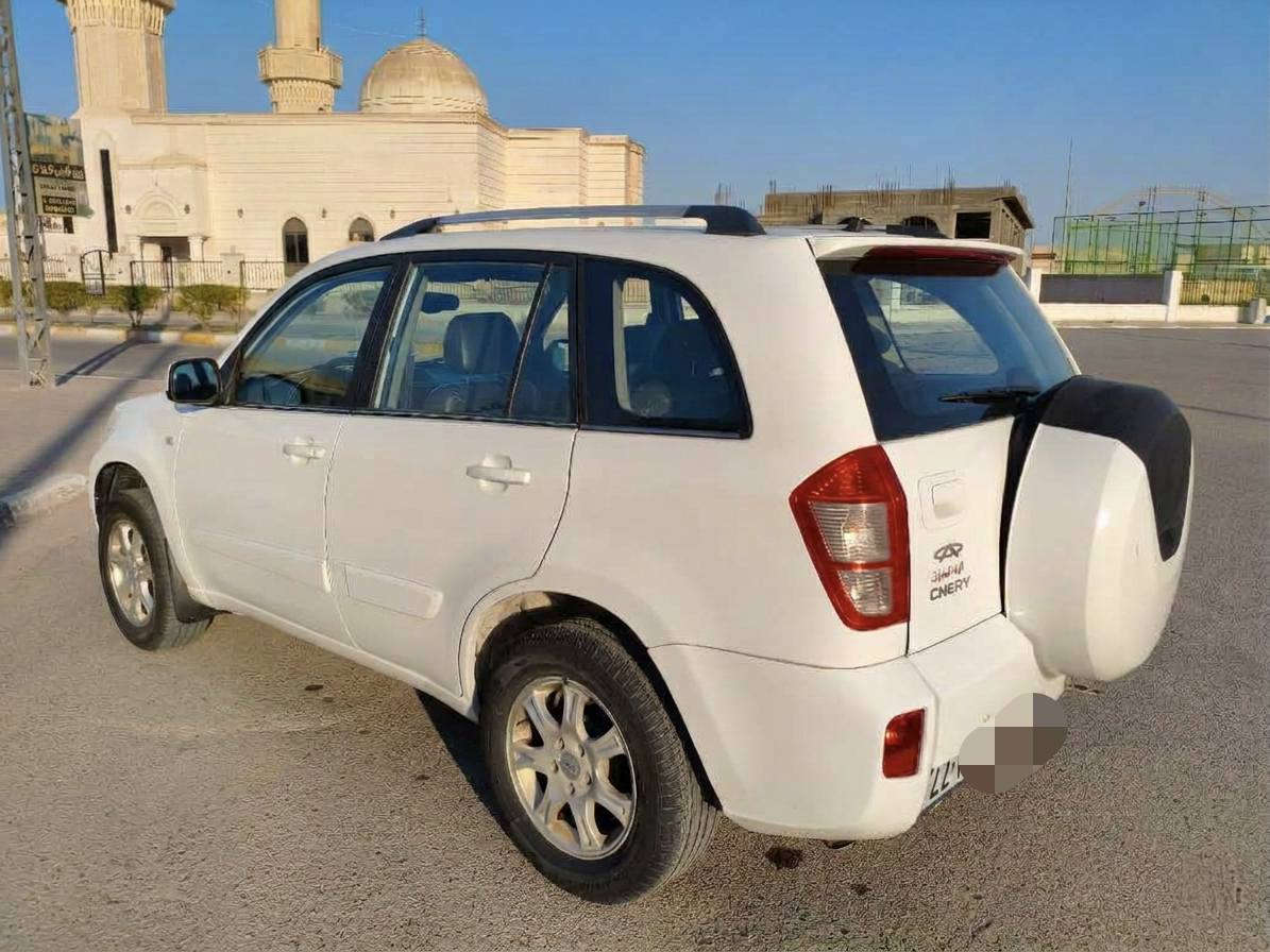 للبيع شيري تيجو 3 موديل 2014 رقم اربيل لون ابيض.
السيارة كلين ما عدا تكحيلات بسيطة،
الكير والمحرك شرط.
محرك 2000
كير ميكانيكي المرغوب
تبريد فول.
داخل جلد لون اسود.
سيارة قوية وعملية جداً.

السعر: 75 ورقة وبيها مجال بسيط.

مكان السيارة: صلاح الدين/ تكريت 
للاستفسار عالخاص.

#ملاحظة: اعتذر عن الاقساط، البيع نقد حصراً. تكريت, صلاح الدين


**إذا كنت صاحب هذا الإعلان وتريد حذفه لأي سبب، رجاءا أرسل رسالة إلى الدعم الفني**