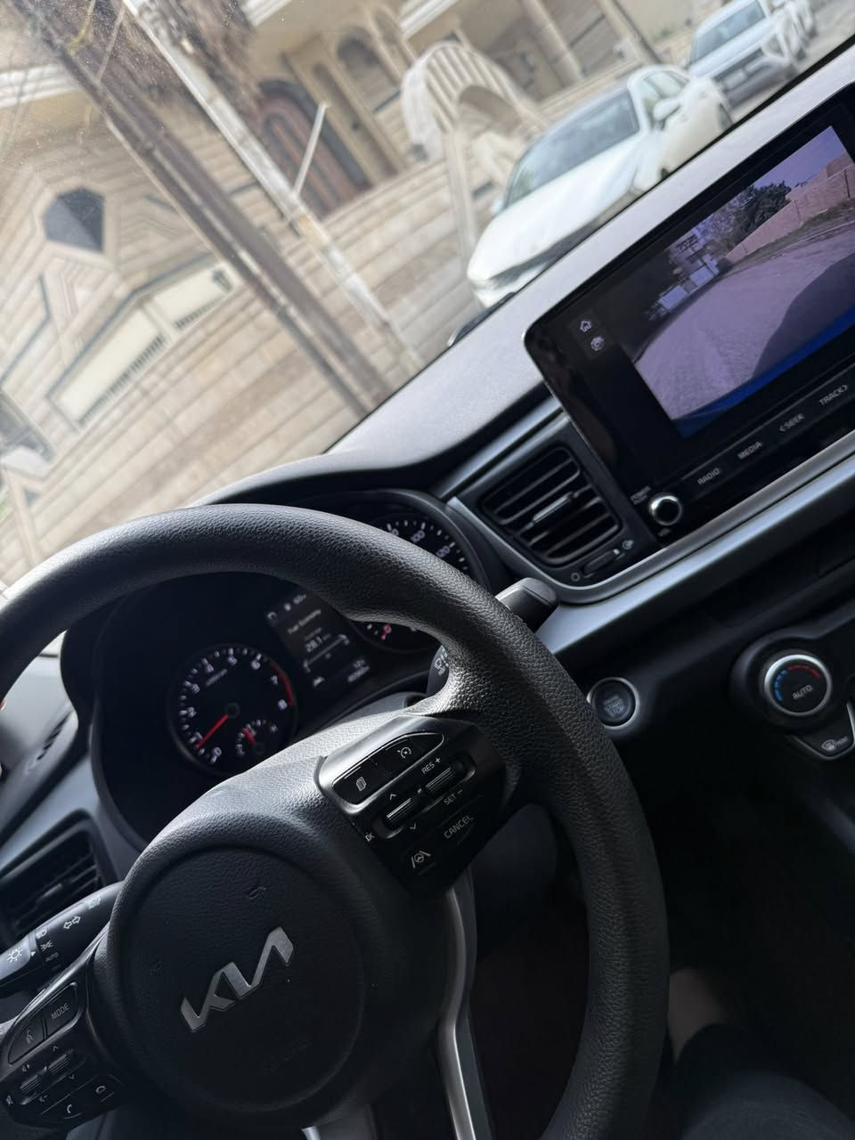 سلام عليكم
ريو 2023 

موصفات S

بصمة

لايت عدسه

شاشة كبيره

كاربلاي 

بعد بيه موصفات

السعر 129$

العنوان بغداد المنصور 14 رمضان فرع الفقمه

رقم الهاتف ***********

ضرار نصف جاملغ خلفي بدون ايربك
