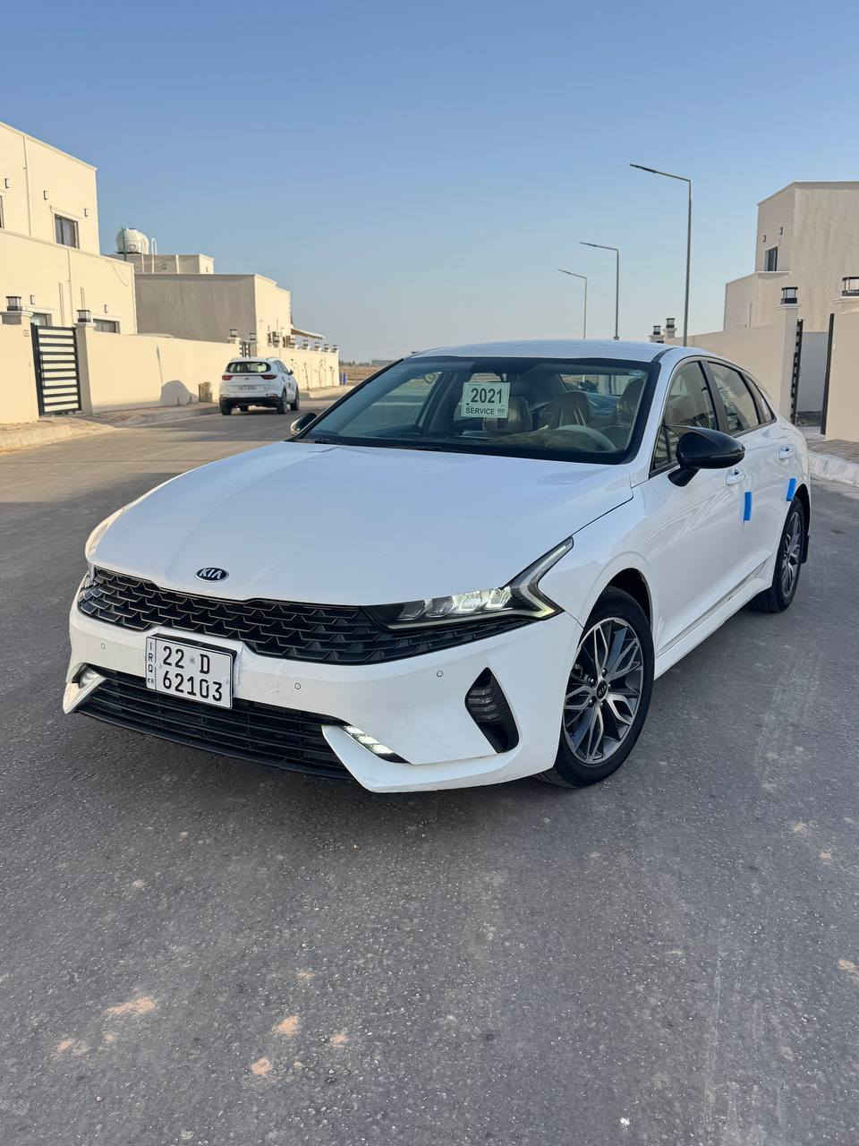 السلام عليكم للبيع K5 خليجي موديل 2021 محرك2000دوش مكفول من فتح ومن بخار رقم اربيل دولي بسمي هزه وسنويه جديده اخوان سياره بيه دحجه بمكان لايت وبيه حالوب السعر135 وبيه مجال السياره جاهزه من كلشي محرك كير تبريد حداديه تخم تاير باتري جديد ماشيه182 الف مكان السياره الديوانيه ***********
