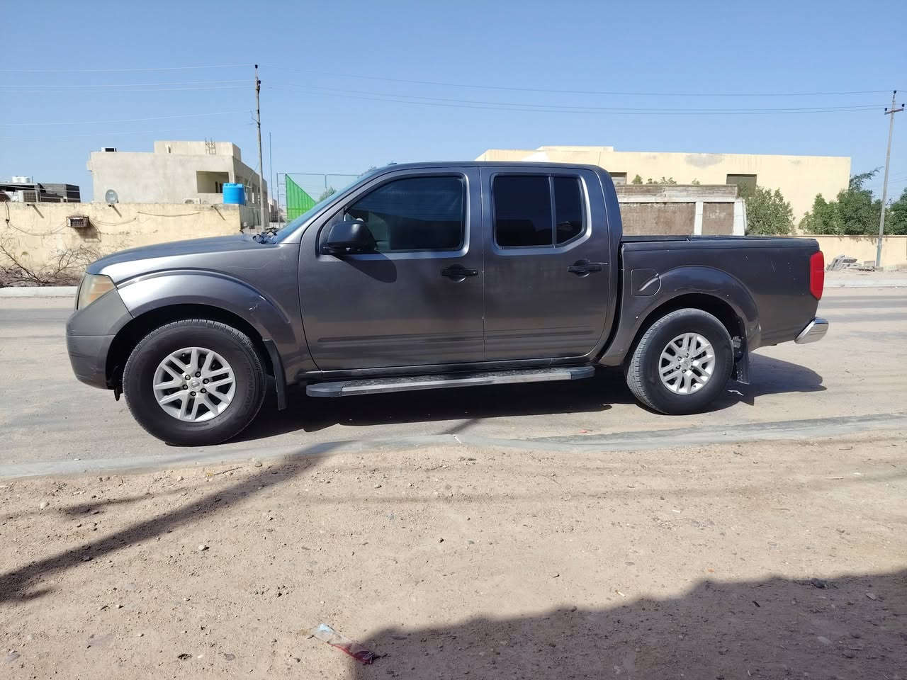 السلام عليكم نيسان فونتيرا سياره وارد امريكي   2018 سياره جديده كلش محرك كير  كفاله حداديه تبريد كهربايات ما نقصه كلشي محرك 6 الرقم واسط بسمي السنويه عنوان السياره بصره الزبير السعر اتصل هذا الرقم ***********
