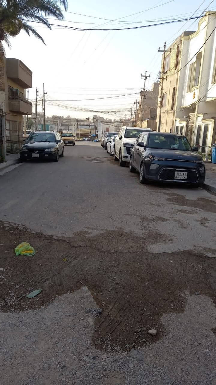 قطعة أرض للبيع موقع مميز مساحة القطعة ٦٠ متر الوجهة ٤امتار ونص وإلنزال ١٣ وربع موقع مميز شارع موقع القطعة الكرادة حي الرياض قرب حديقة الباندا للاستفسار الاتصال على الرقم ***********
