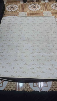 مرحبا عندي دوشك نفرين ابو سبرنك نضيف السعر 35رقم الهاتف07700134998