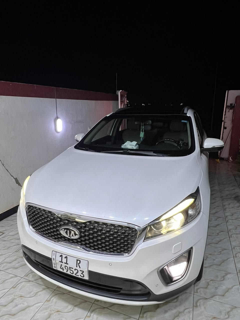 السلام عليكم
سورنتو 2015 خليجي

رقم بغداد بسمي 

فول للخير 1/1

جيتيلان 

بيه رش بابين اثر شخط بدون فتح وبارد بلادي 

ماشيه 135 الف حقيقي 

مكينه 6 ،3500 بلاديه 
السعر 195 

الاستفسار ***********
