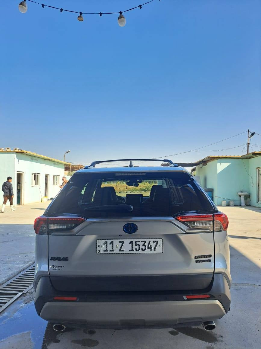 السلام عليكم للبيع راف4 موديل 23 هايبرد مواصفات لمتد مرقم بغداد للاستفسار ***********
