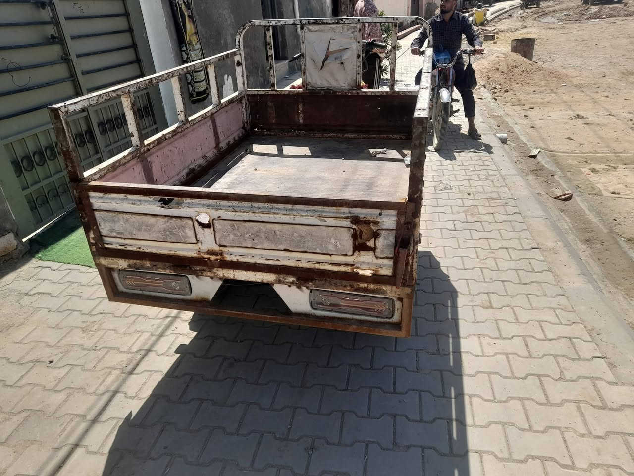 سلام عليكم ستوته البيع كلك نضيفه كهرباء كله شغاله مكاني رميثه وهاذه رقمي ***********
