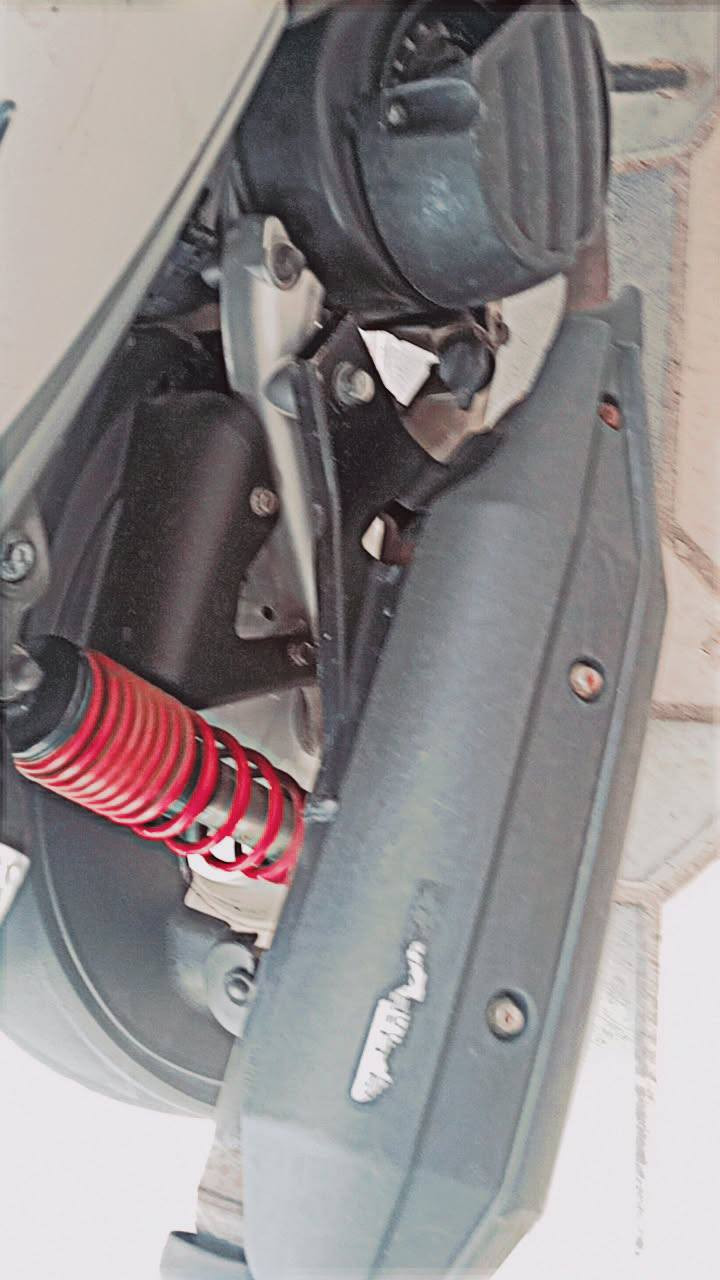 سلام عليكم جيتي ار للبيع موديل 2011 سعره مليون 100 دراجه مكفوله دراجه مصار هواي منزلت  مال رامبه دراجه كله بلادي ***********
