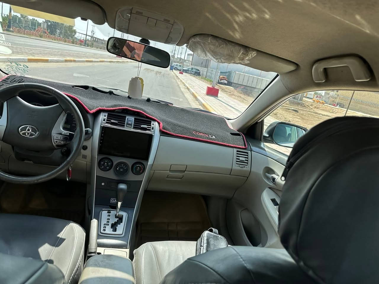 يا الله السلام عليكم 
تويوتا كورلا موديل 10 السونار مرفق بالمنشور السنوية نافذة لسنة2027 بشهر الثاني  رقم أربيل الدولي الجديد تريد تحويل تريد وكالة السعر 118 مجال بسيط الاتصال على الرقم ***********
