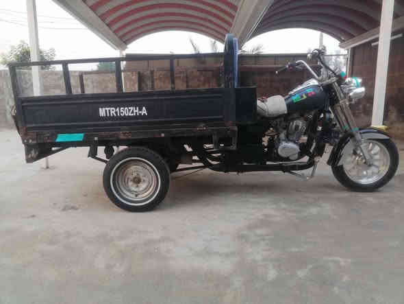 سلام عليكم ستوته للبيع اومراوس٢٠١٥ أوراق بسمي وكيلهه العارضي شاصي مكفول تايرات جدد وجه كامل جديد نكره سلف العنوان نجف مشخاب ***********السعر ١٢٥٠وبيهه مجال
