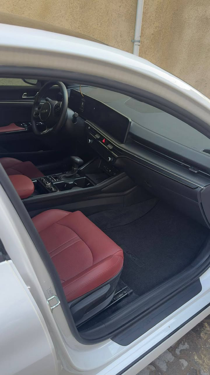 كي فايف 25 جيتي لاين فول ماشيه 6الف شهداء باسم والديي باقيه بس ع تسجيل الرقم معفي صور الحادث بلمنشور المكان البصره السعر 175 بيها مجال ***********
ملاحظه اكو نقص بيها سياره شغلات بسيطه
