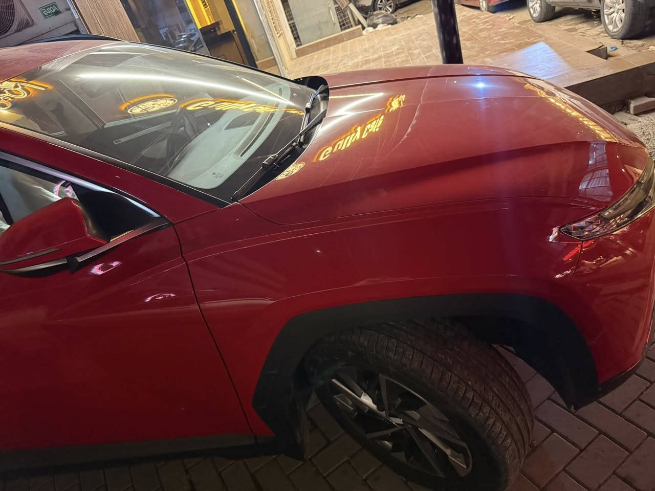 سلام عليكم توسان موديل  2024 بوضع الشركه بعدها زيرو ماشيه 7 الف رقم بغداد ضمان الاولى جديده فول موصفات عده الفتحه 
5 عدسات لايت زنون 
كرسي كهرباء
كروس سرعه 
داخل بيجي 
*********** مكانها بغداد الكرخ
