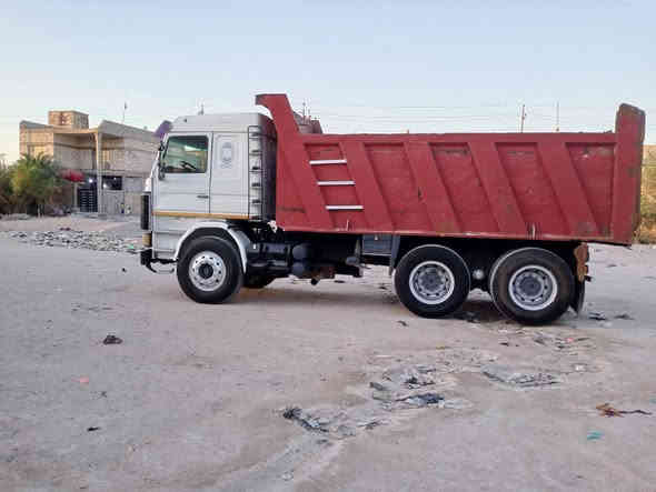 سكانيه 143 مديل 92 محرك v8 كير 5ب5 مجوعه كتر 19-26 كهربايات شقلا تايرات 24 صاج رقم انكليزي باسمي سنويه ل28 للاستفسار اتصال ***********
