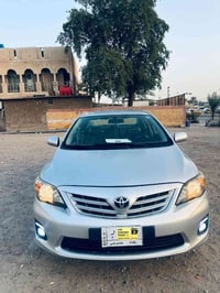للبيع تويوتا كورلا 2013 نظيفة كير ومكينة ما مبدلات، نضيفات، تبريد ممتا...