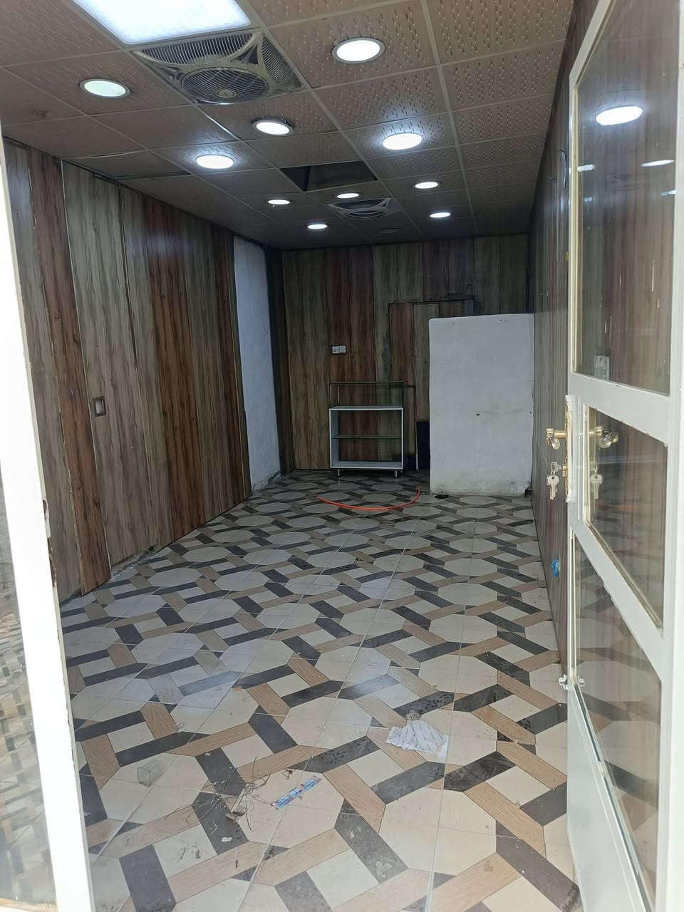 محل لليجار على شارع الشهداء مقابيل العماره البيضاء


**إذا كنت صاحب هذا الإعلان وتريد حذفه لأي سبب، رجاءا أرسل رسالة إلى الدعم الفني**