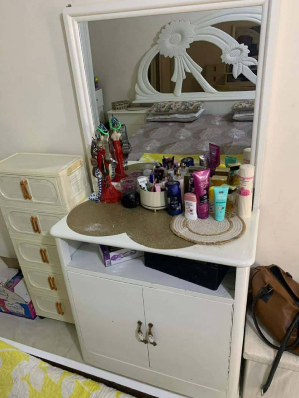 غرفه اللبيع سعره 500بغداد الجديده


**إذا كنت صاحب هذا الإعلان وتريد حذفه لأي سبب، رجاءا أرسل رسالة إلى الدعم الفني**