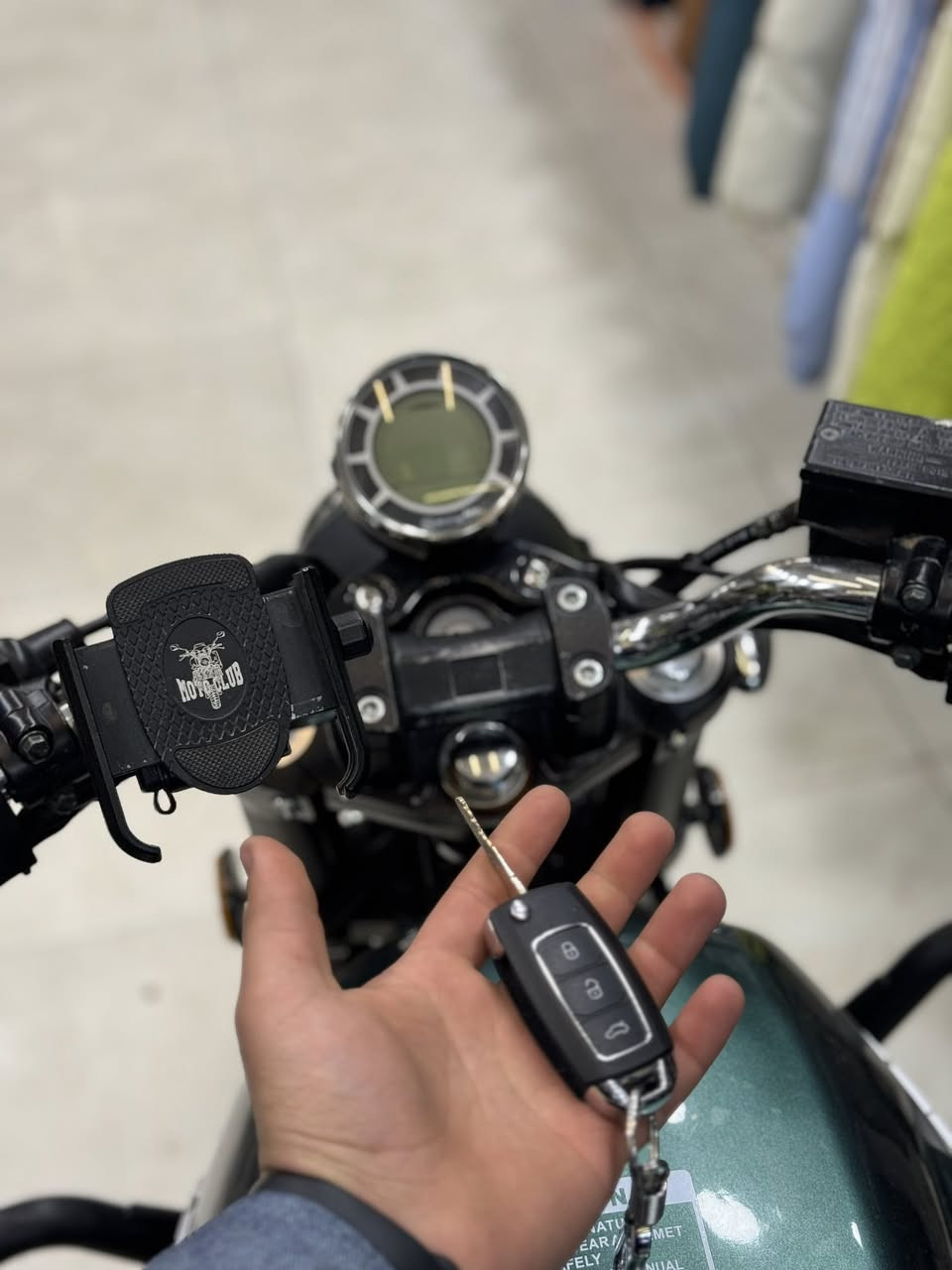 ا السلام عليكم دايوان لييتي جيب وياك 50 فيتر وتعال افحص سعرها 1600 للأستفسار ***********مكاني بغداد مدينه الصدر
