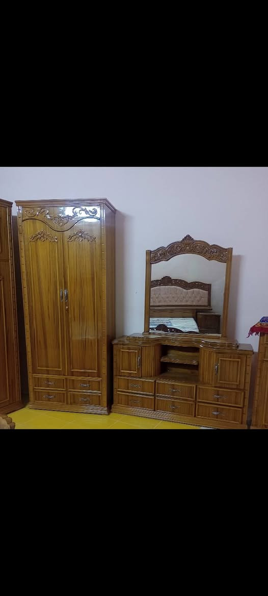 للبيع غرفة نوم كعب الغزال فصال عراقي ثقيل مامستعمله جديده 
***********
***********
