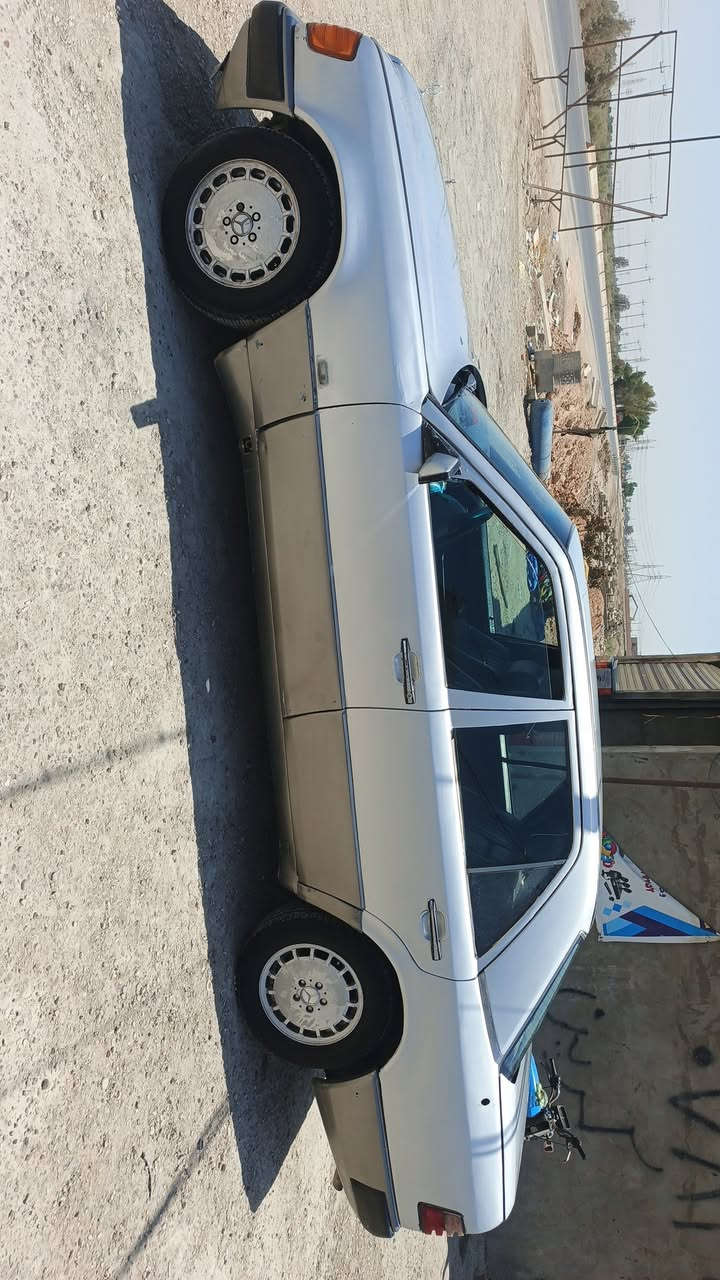 سلام عليكم مارسدس دب موديل 91  رقم بغداد سنويه ل27  محرك محور /كير محرك كفال/سيار جاهزة  عنواني الديونيه قضاءعماس ***********
