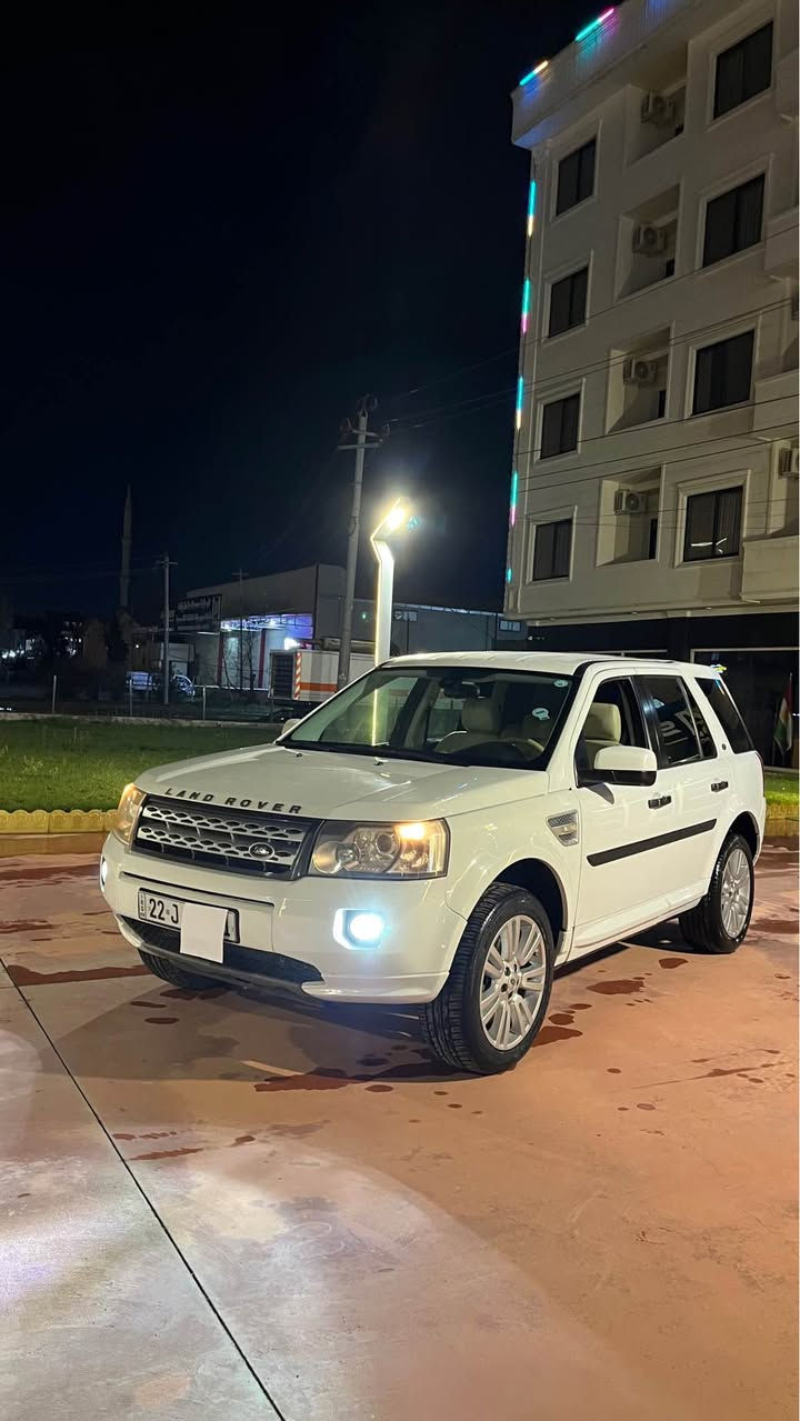 لــــاند روڤـــەر
مــوديل ٢٠١١
بي دعم بي صبغ
رقم و سنوي جديد
ويل +تاير جديد
سياره عام سيرفيس كريه
تبريد+هـيتەر
شاشە اندرويد 
دەبل اكسل
تراكشن
گير توماتيك+عادي
گيرو مەكينه بشەرت ١٠٠٪؜
سعر ١٠٥ ورقه 
عنوان زاخو
*********** زاخو, دهوك
