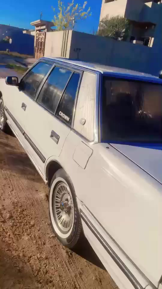 السلام عليكم 
سوپر 86 للبيع 
مكينة كير بطة 2٫5
طخم تايرات جديد
صبغ حزام جمالية 
السعر 45 وبي مجال للطيبين 
عنوان الحدباء
***********
