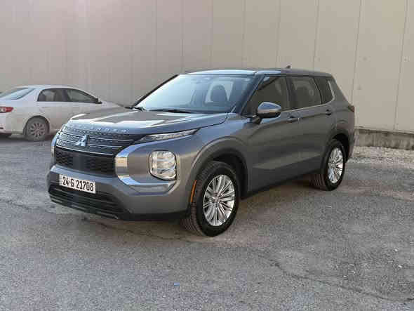 السلام عليكم ورحمة الله وبركاته 
للبيع اوتلاندر وارد كندي موديل 2023
بيهه جاملغ ربع بولند صبغ بدون دواخل 
ارباك ستيرن طاك و راجعين سستم شركة
موصفات ES
دبل اكسن 
بصمه
بريك بصمه
تشغيل عن بعد شغال
رادار امامي
مراية اشارة و رادار
رادار خلفي
كشن هيتر
سيارة ماشية 50الف كيلو متر 
سياره نظيفة 
سياره موجوده ب عقرة
سياره بسمي تريد وكالة تريد تحويل اني حاضر
رقم شانصي موجود بل منشور 
سعر سيارة 218ورقة
رقم موبايل 📱 
***********
***********
