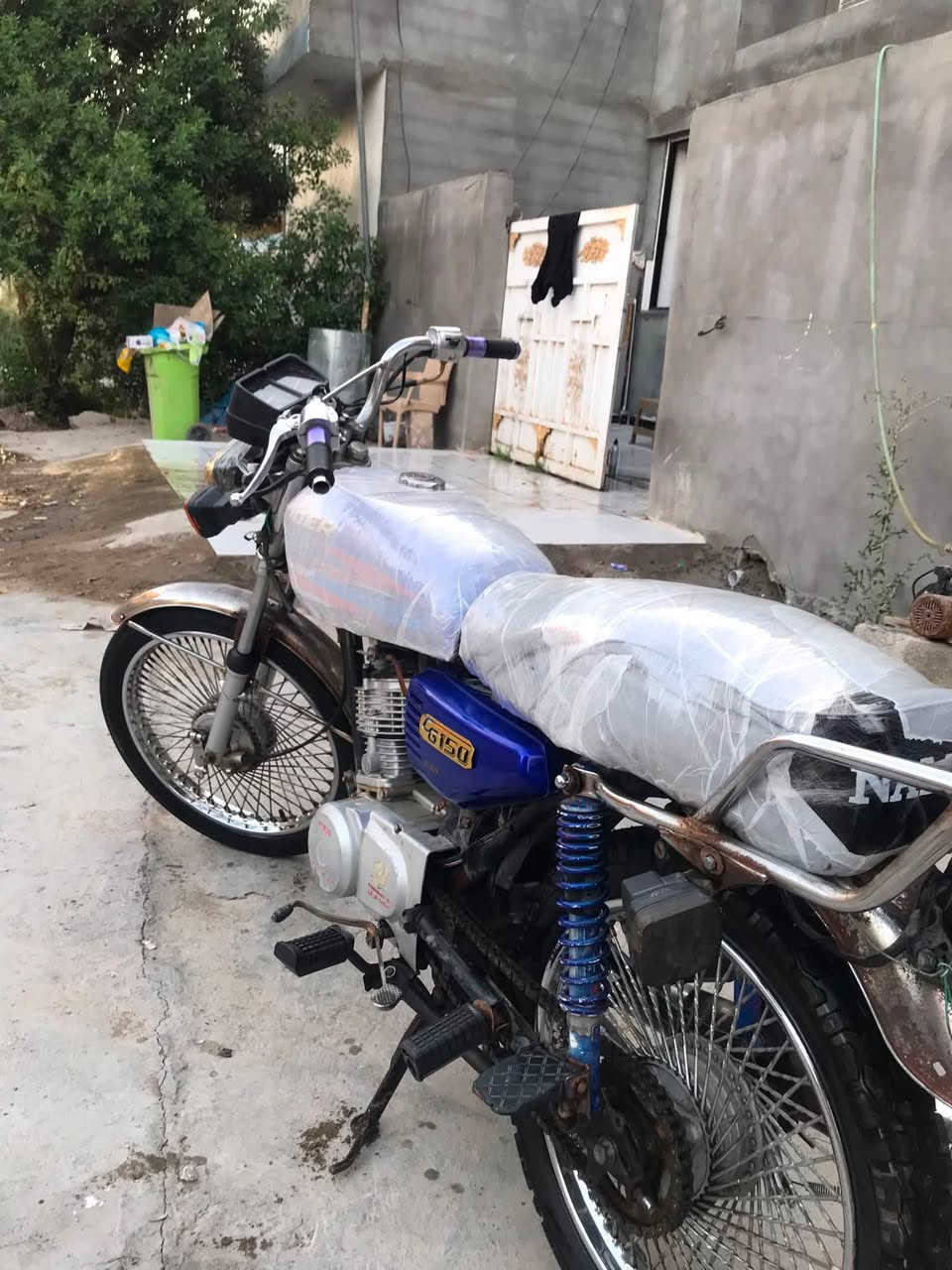 السلام عليكم من رخصت الادمن
دراجه تايكر للبيع مودل ١٩  الدراجه عليه ادامه كامله تانكي كلج اصلي جديد  كابريتر كهربائيات. باتري جديد دشبول الدراجه كلشي شغال بيه او خير من الله شرط ال 1 و2 و3 و4  بطناش   السعر 300


**إذا كنت صاحب هذا الإعلان وتريد حذفه لأي سبب، رجاءا أرسل رسالة إلى الدعم الفني**