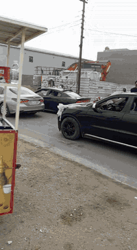 السلام عليكم  للبيع عربانه قهوة تزكام والي يشتري يريد يفتح نفس المكان عادي ماكو مشكلة هذا رقم الواتساب ***********
