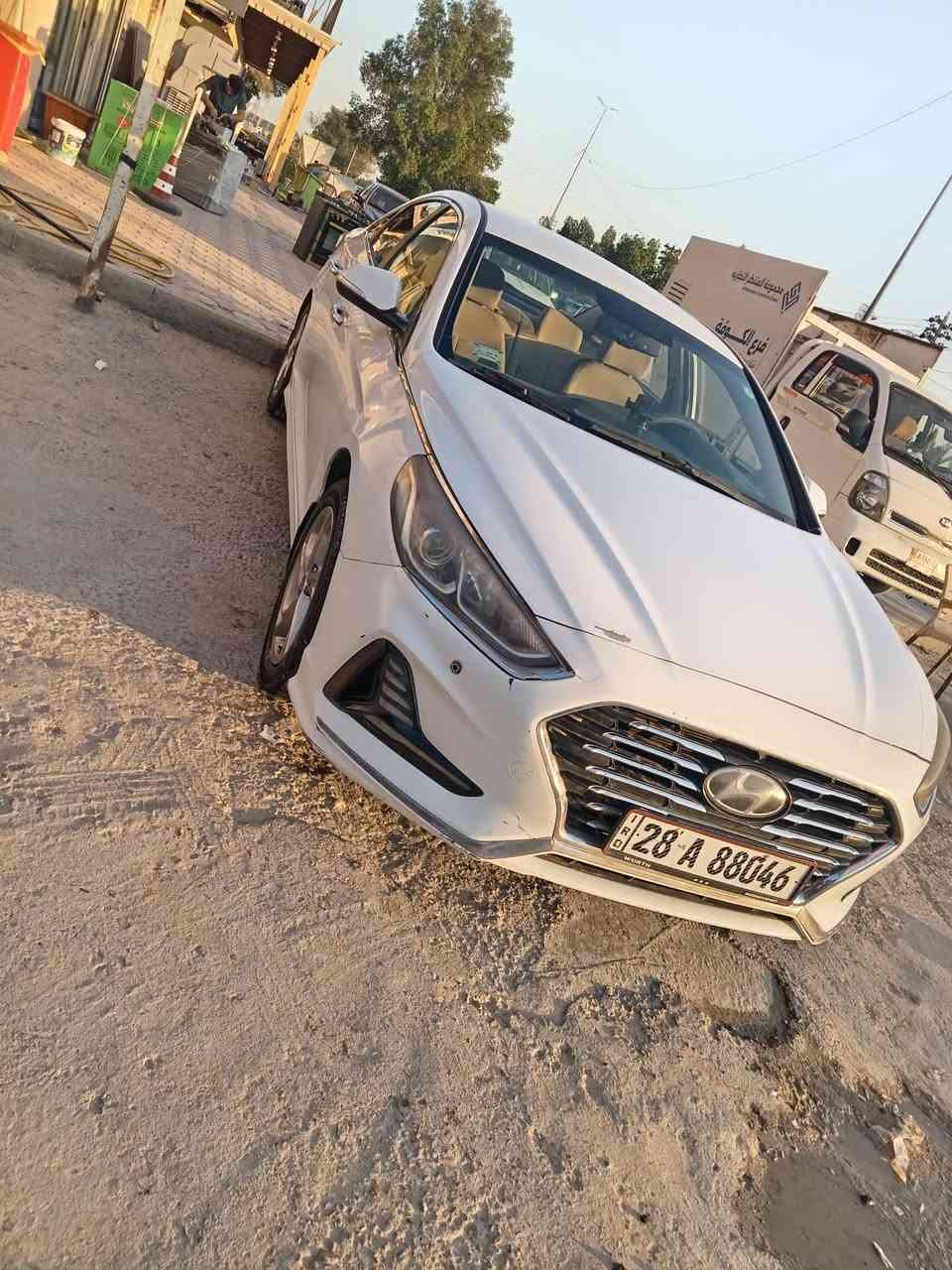 سوناتا ابيض 2018 خليجي ابأسمي السياره جاهزه ونضيفه بيها صبغ وتبديل بس مابيها ظربه السياره جديده سونارات اثنين عندي واحد قديم او واحد من اشتريتها العام الماضي 

مكاني نجف 

14000 دولار 140 ورقه وبيها مجال 

للاتصال 

***********

***********
