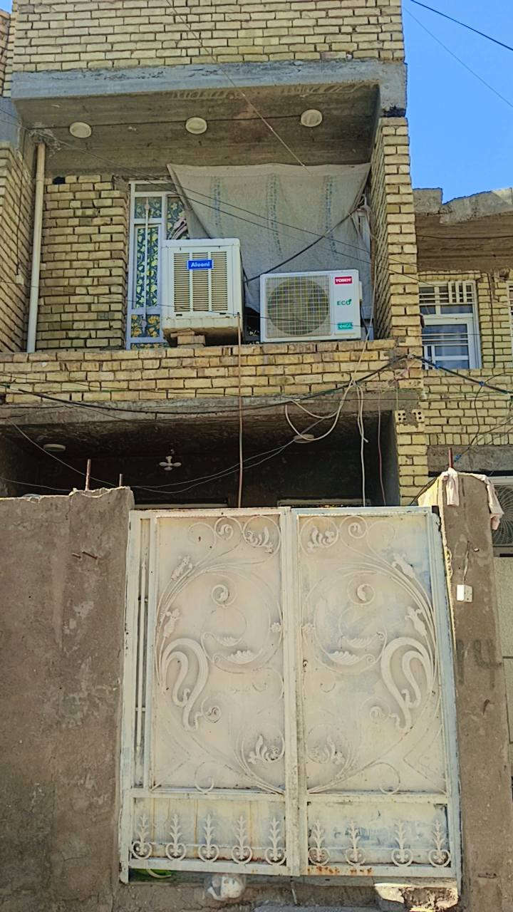 السلام عليكم بيت للبيع  طابقين 
بغداد الشعله الدوانم 
شارع بيت عنيد مقابل اسواق جراح 
المساحه 50 متر  الاستفسار 
الاتصال على رقم*********** احمد
