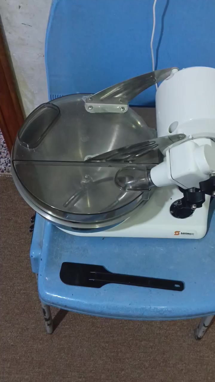 عجانه حلاويات كيك استغدام قليل جديد بلكارتون قيم وخذ لماني الاصللي  سعرهه بلسوك 160 ريدهه ب75


**إذا كنت صاحب هذا الإعلان وتريد حذفه لأي سبب، رجاءا أرسل رسالة إلى الدعم الفني**