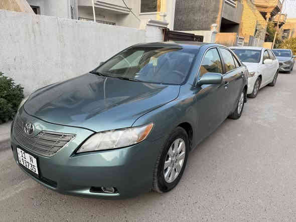 تحية طيبة
للبيع فقط كامري 2007  وارد امريكي تبديل بنيد شاصي لغد مكفول محرك لاتنقيص ولاتبخير تبريد ثلج تخم تاير بطاريه سياره جاهزه شغل وتوكل ترايك للبصره سنويه باسمي تحويل فورا  مكاني بغداد الغزاليه 
السعر ٩٣  وبيه مجال 
***********
