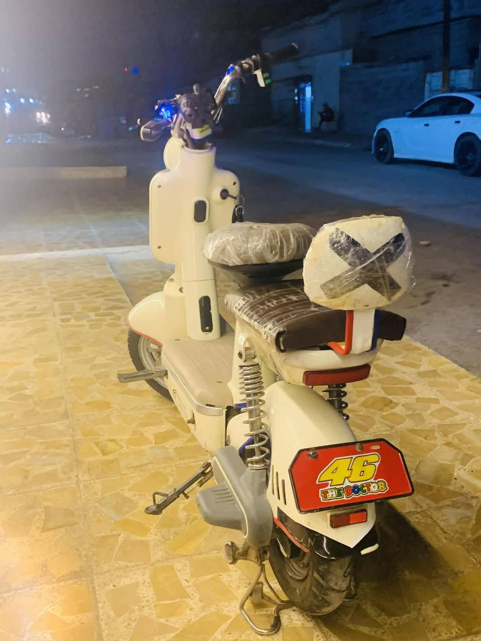 السلام عليكم ماطور شحن للبيع ماطور حيلل نضيف الشاير لايت دينما  كلها شغاله ماطور جديد بطاريات ماصار شهر من بدلتهن وتايات  جديده السعر خاص الرقم التلفون ***********

