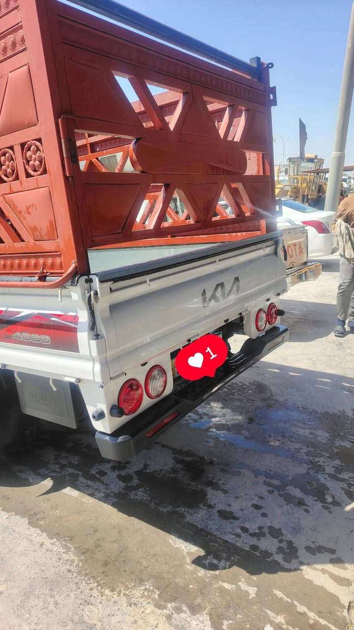 السلام عليكم كيه فحل للبيع موديل  25 ماشي 27 الف سعره 215 ملاحضه بدون محجر مكاني سماوه رقمه قادسيه مكفولة كفاله عامة رقمي ***********
