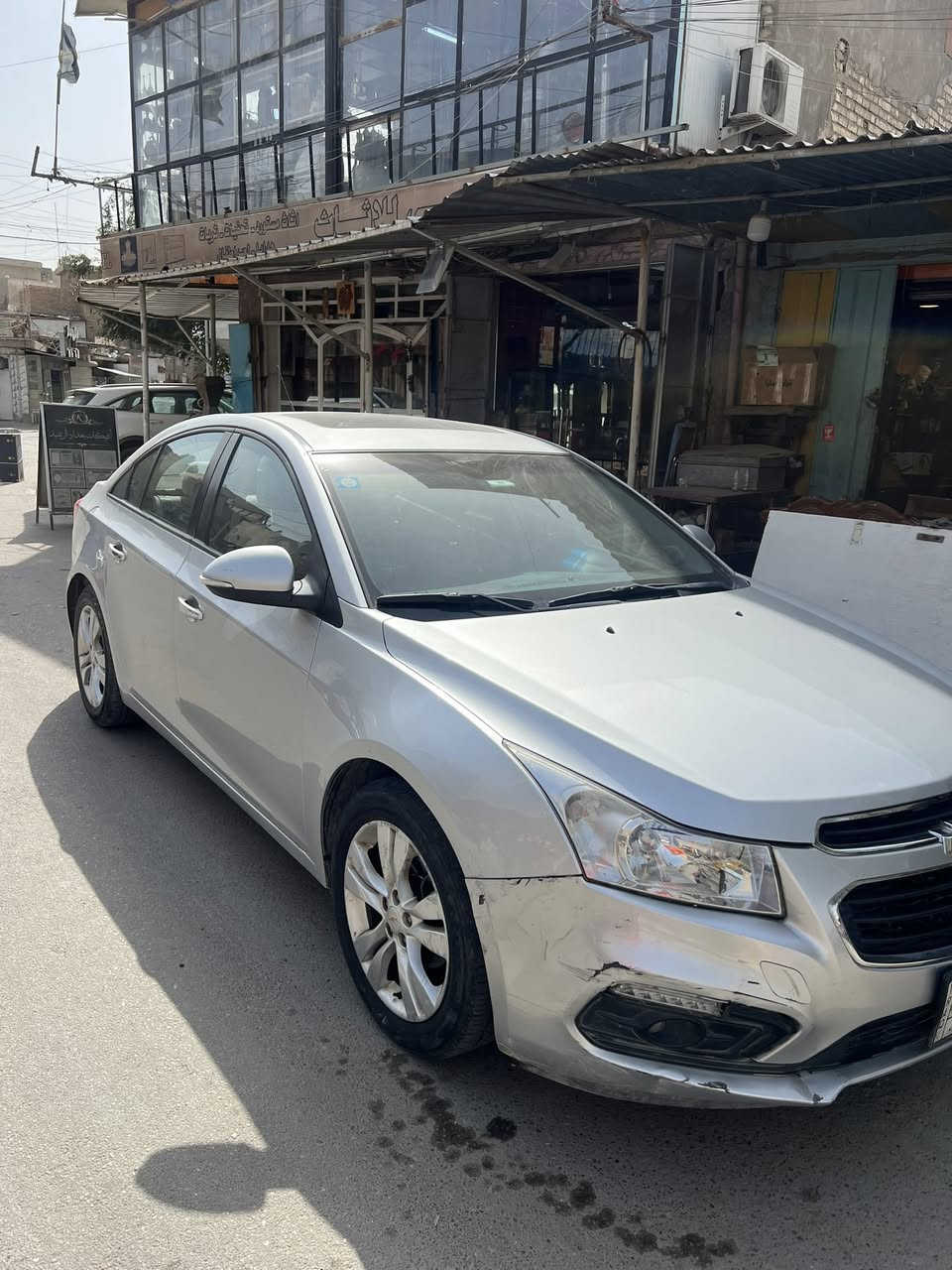 شوفرليت كروز خليجي مكفول بدون صبغ موديل 2016 lt فتحه كشنات جلد مكينه 1800 كير اوتو جام اوتو السياره جديده ماشيه 65 الف كيلو رقم بغداد باسمي السياره نظيفه جدا 
مكاني بغداد الكسره  ***********
السعر 110
