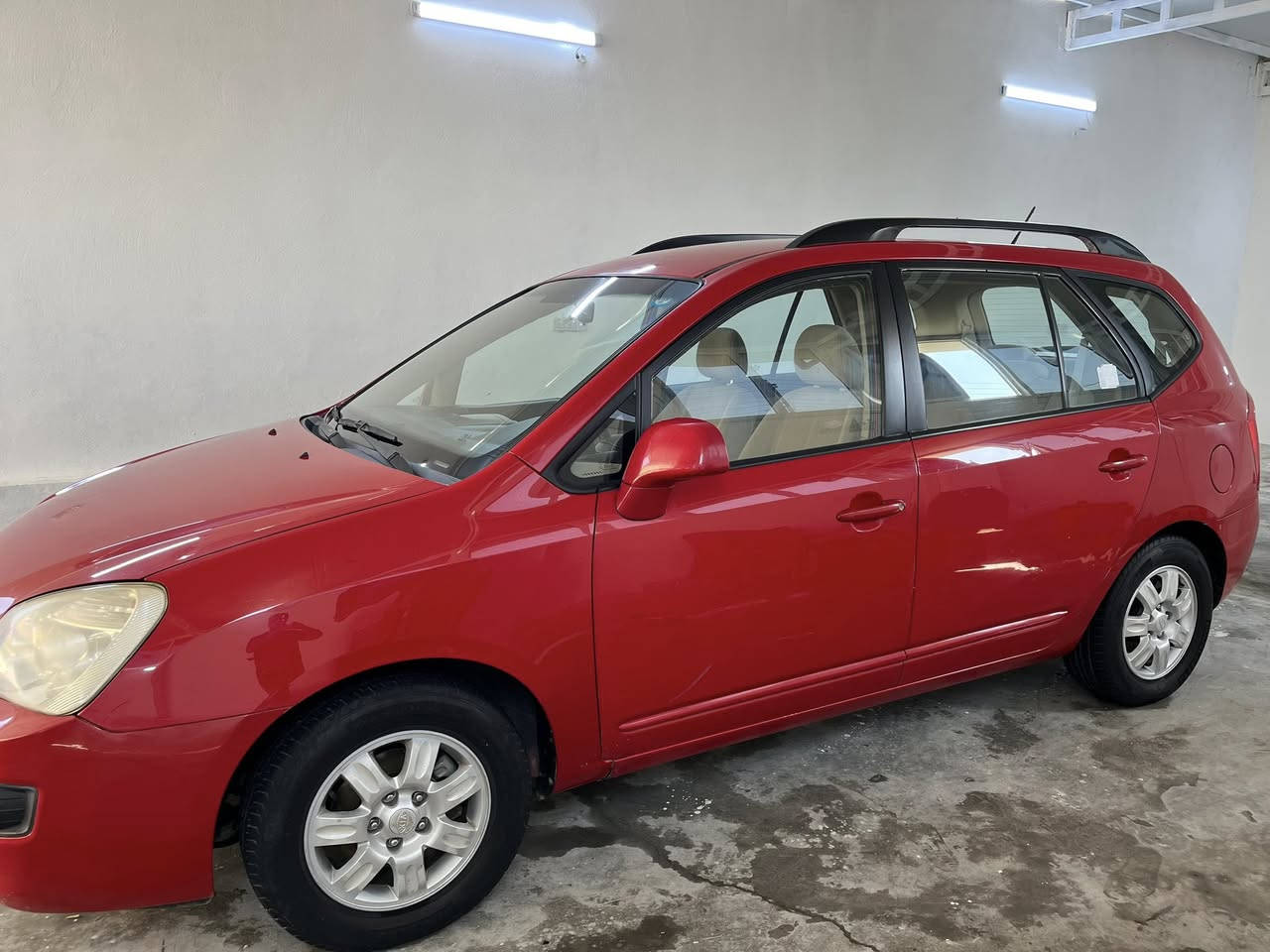 بسم الله الرحمن الرحيم
كيا كارنز 2009 خليجي بيها جاملغ خلفي صبغ 
مواصفات الكارنز الاعتياديه المعروفه ميحتاج اذكرها رقم بغداد إنكليزي تحويل مباشر 
مكان السياره بغداد المحموديه 
للاستفسار الاتصال 
*********** 
السعر 108 وبيها مجال
