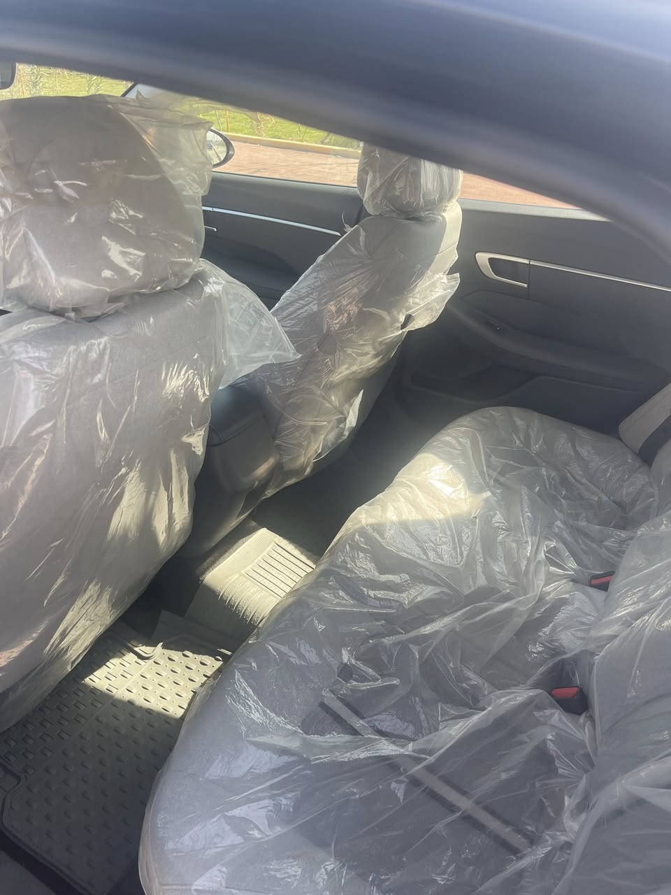 يااللّه
سوناتا 2021 سيارة كلش نظيفة
ماشية 100 الف
***********
محرك 2500 
شاشة جبيرة كامرا
4 وضعيات قيادة
هاندبريك بصمه
صندوك بصمه
اوتو هولد
اوتو ستوب
تحديد مسار
تحكمات ستيرن
رادار
مثبت سرعه
بدون ارباك وتبديل قطعتين بنيد ودعاميه
باقي المواصفات معروفه
السعر 160 وبيها مجال
