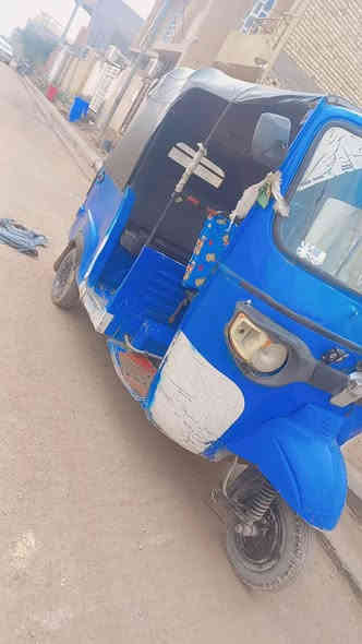 السلام عليكم تكتك للبيع نوع بياجو بيه محرك  tvs 24اول تبديلة دهن. نضيفه خير من الله باتري جديد اوراق اصوليه  نضيفه السعر [مليونين و250وبيه مجال]مكاني واسط حي الجامعه***********
