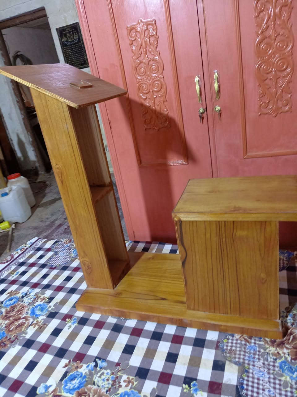 اللهم صلي على محمد وال محمد
تخت جربايه  مستعمل نضيف للبيع السعر ٣٠
ورحلة صلاة تسكام جديده السعر ٤٠
العنوان سده الهندية منطقة العلكاية شارع العريض قرب المضمد ابو علي
واتساب ***********
