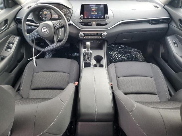 سلام عليكم شباب التيما 2025 مواصفات Sماشية 1300 ميل واصلة الاردن يعني بس تدفع كمرك وتدخلها الحادث مثل ماموضح بنيد يتبدل وصندوك بارد وجامرلغ بارد الدعامية الامامية موجودة بالصندوك دازيها السيارة بدون ايرباكات وبدون شاصي السعر 105 وبي مجال بسيط ***********
