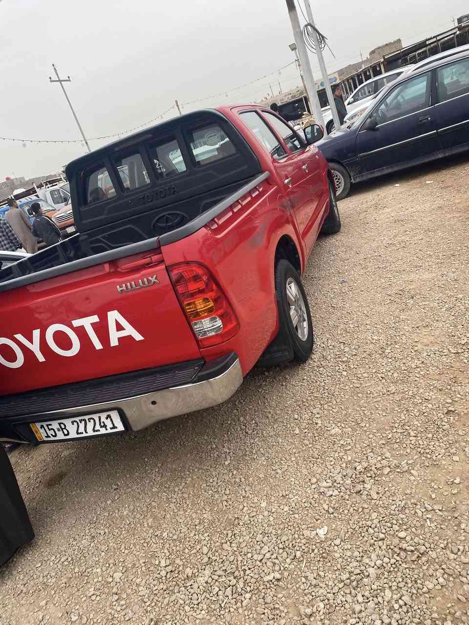 سلام عليكم بيك اب تيوتا  للبيع موديل 2010
اسياره مكفوله ما عده لي مشر عليها شويه بل جاملغ 
محرك كير جاهزه 
كير اوتو 
سعر 175وبيها مجال
عنواني رمادي 
هـ***********
