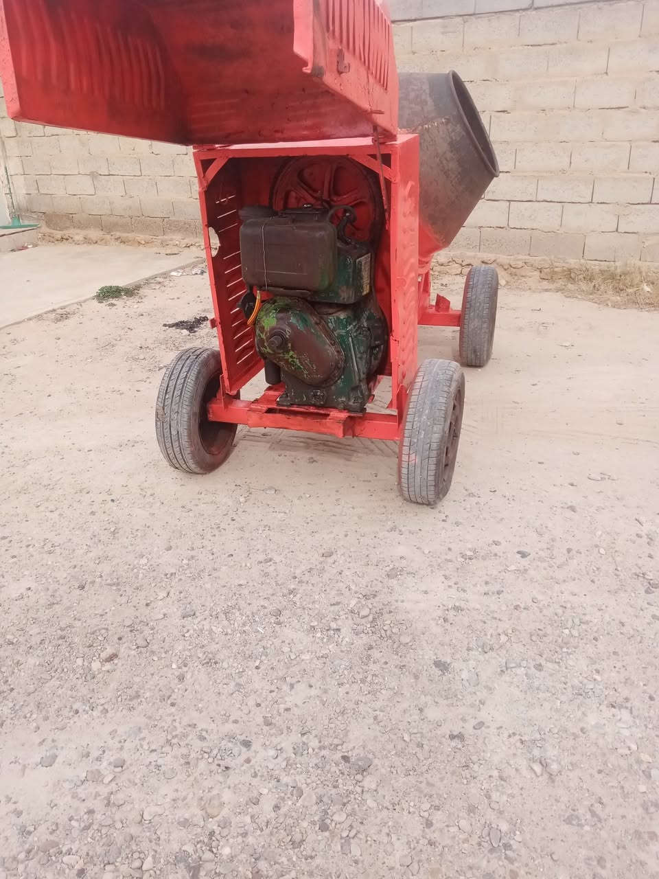 سلام عليكم خباطه للبيع استبكو لبناني باب أول عل فحص مكفوله من كلشي السعر (مليون450) السكن الرمادي التواصل ع هاذه الرقم ***********
