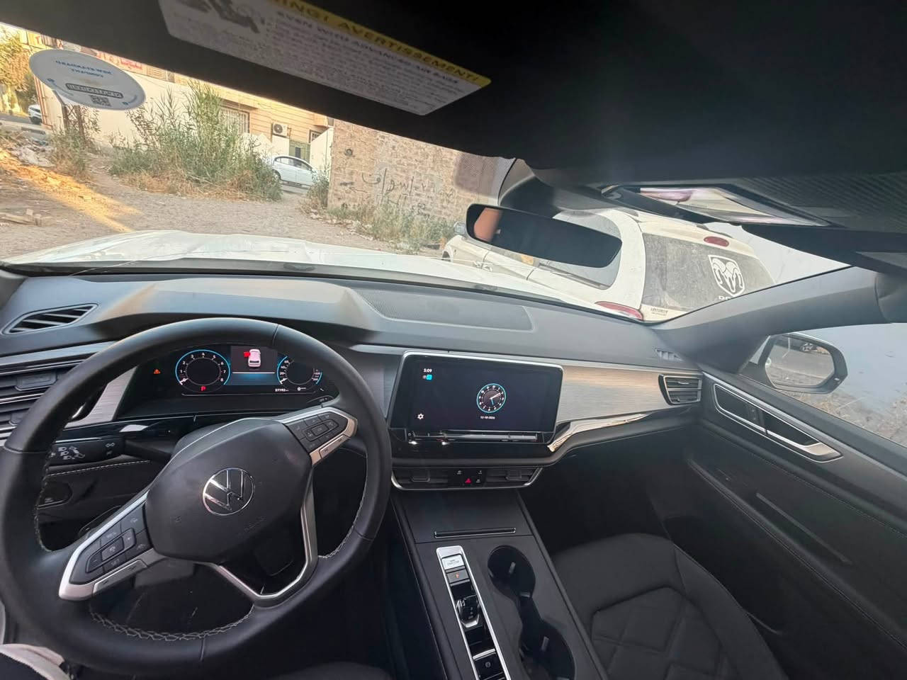بيع مستعجل اطلس كروز خمسه راكب موديل 24 محرك اربعه بوند صبغ بدون دواخل ايرباك استيرن راجع سستم السعر 195 ورقه بدون رقم كاتي يترقم شمالي الاتصال ***********
