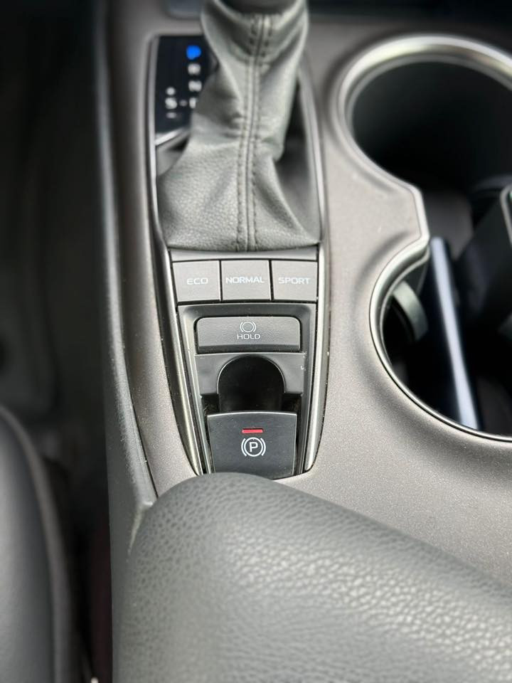 السلام عليكم
كامري 2023 se 
فئه (Black Edition)
AWD فور ويل السياره 
ماشيه (55)مايل  فقط 
بولشتها مصار  كم يوم جديد
السياره كلش حلوه وكاعده 
وبلعافيه ع الي ياخذها
1-تحكم استيرن
2-شفتات استيرن
3-توقف ذاتي 
4-تحديد مسار 
5-كروس سرعه
6-مود قياده 
7- نضام ال eco
8-نضام ال normal
9-نضام ال sport
10-نضام outo hold
11-سايد بريك بصمه 
12-كامره دواره خلفيه 
13-كار بلي
سونارها جديد مرفق مع الصور 

بسعر مناسب جدا 
174 وبيها مجال 
للاستفسار 
***********
متوفر (واتساب + ماسنجر )
