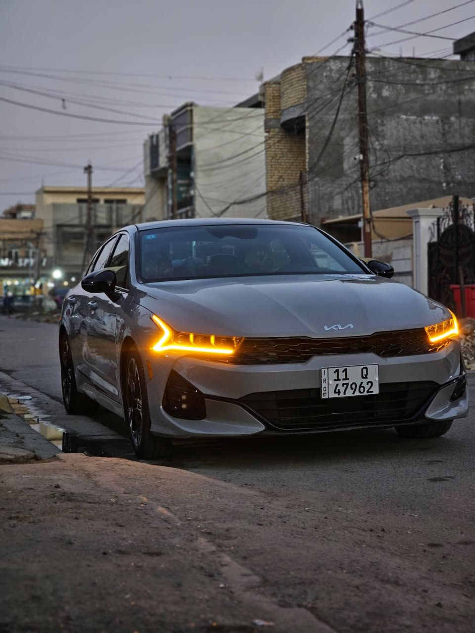 سلام عليكم 
للبيع k5 موديل 2023  gt line  مواصفات بنورما داخل جلد احمر هندر بصمه  و بصمه بيبان اضاه داخليه تشغل عن بعد شاشه كبير رادارات امامي خلفي جانبي سياره حلوه ونصبتهه حلوه بيهه كم قطعه  صبع  ايرباك برده فقط سياره معوقين ( وكاله عامه)
سعر ١٤٥ للاتصال ***********
