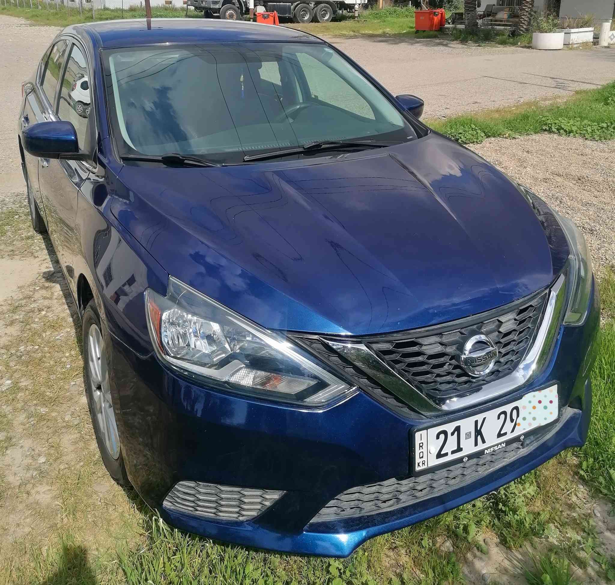 حادث بسيط كما في الصور المرفق ٧١٠٠٠كم كامل وجاهز شرط الفحص *********** وباسمي شرط التحويل مع كوبون بنزين كركوك, العراق
